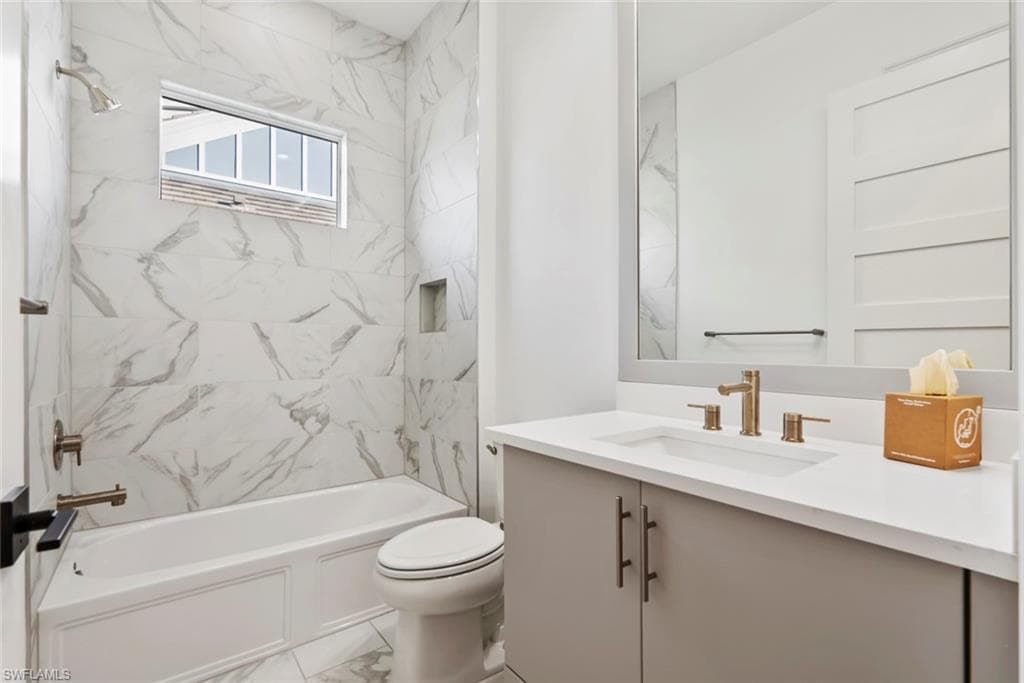 8791 Calypso Ct, Naples, FL 34112-17