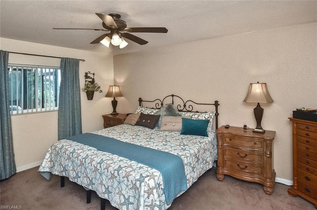 425 20th Pl, Cape Coral, FL 33993-20