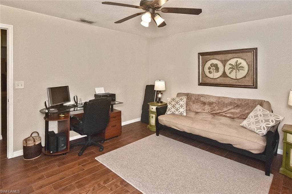425 20th Pl, Cape Coral, FL 33993-28