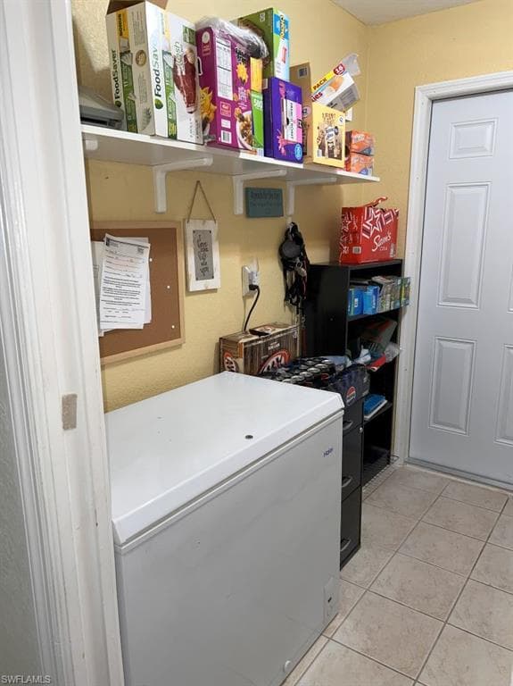 425 20th Pl, Cape Coral, FL 33993-45
