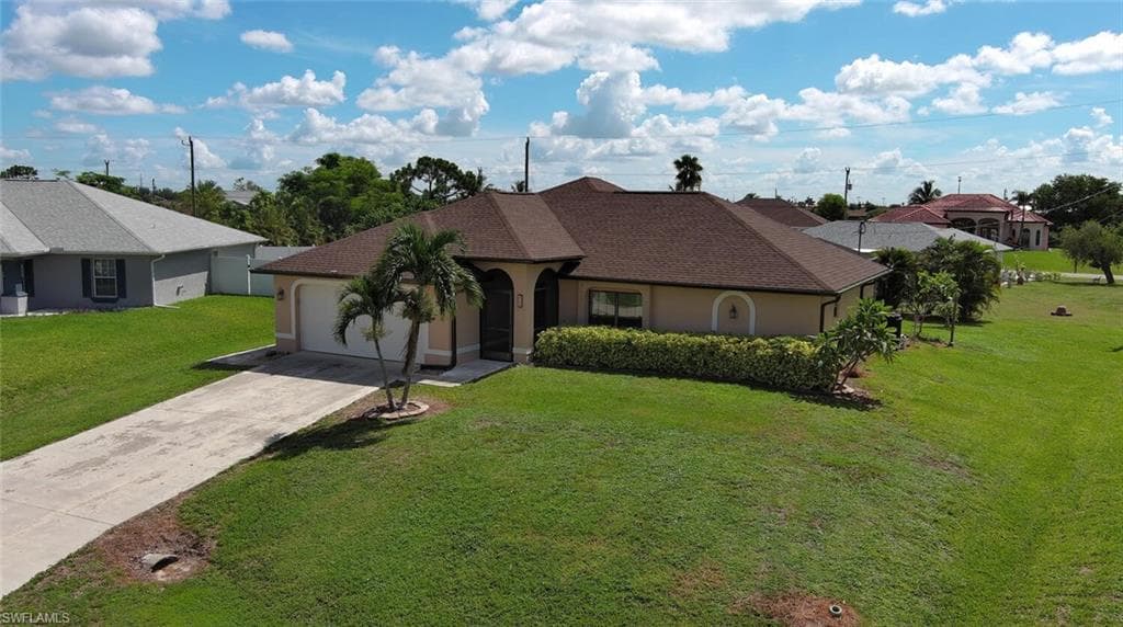 425 20th Pl, Cape Coral, FL 33993-50