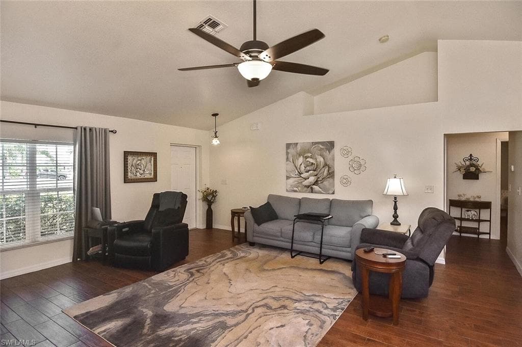 425 20th Pl, Cape Coral, FL 33993-6