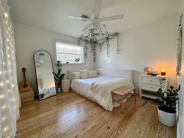 1282 Illinois Dr, Naples, FL 34103-21