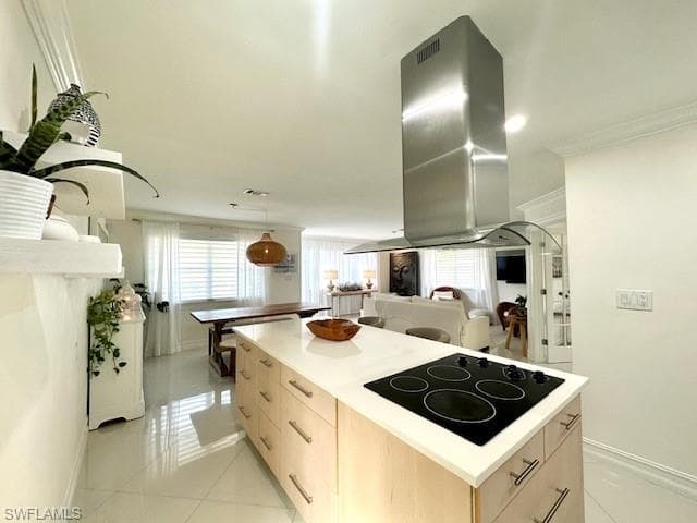 1282 Illinois Dr, Naples, FL 34103-25