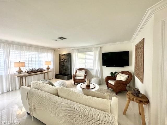 1282 Illinois Dr, Naples, FL 34103-5