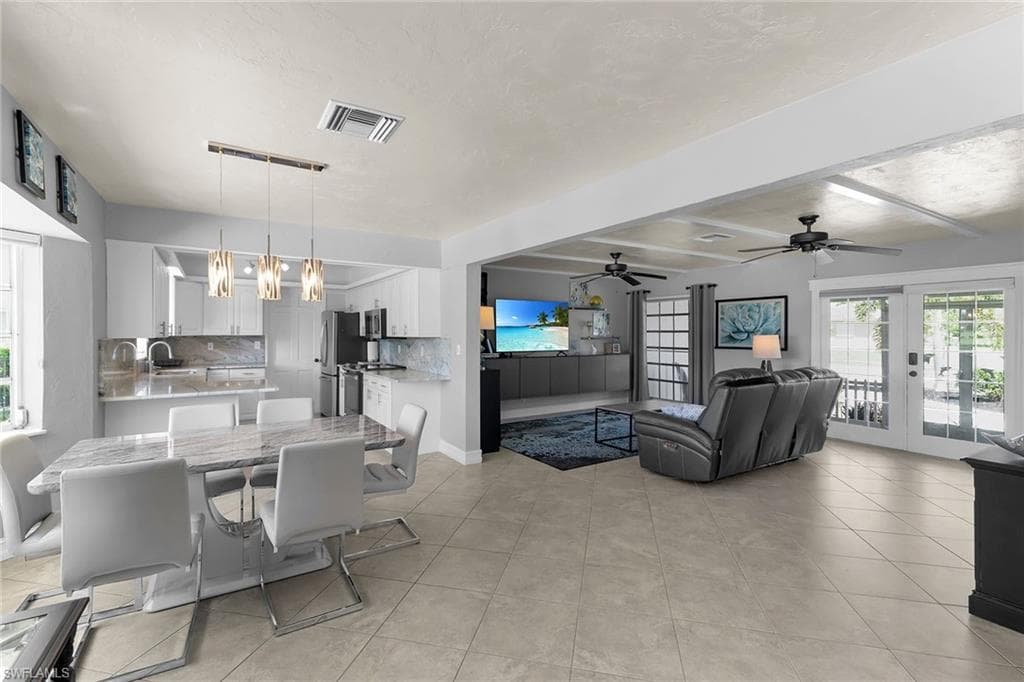 459 Echo Cir, Marco Island, FL 34145-9