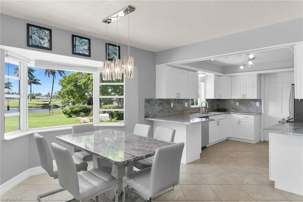 459 Echo Cir, Marco Island, FL 34145-10