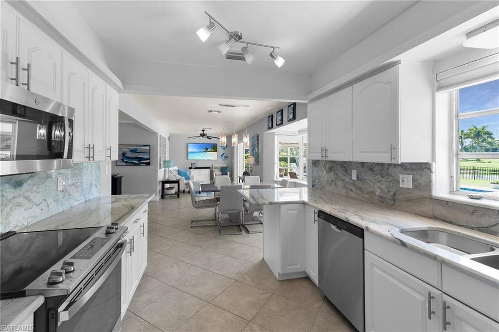 459 Echo Cir, Marco Island, FL 34145-13