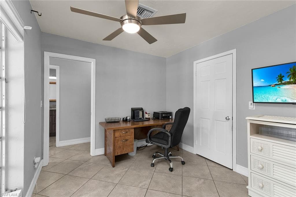 459 Echo Cir, Marco Island, FL 34145-22
