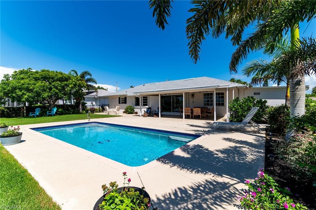 459 Echo Cir, Marco Island, FL 34145-35