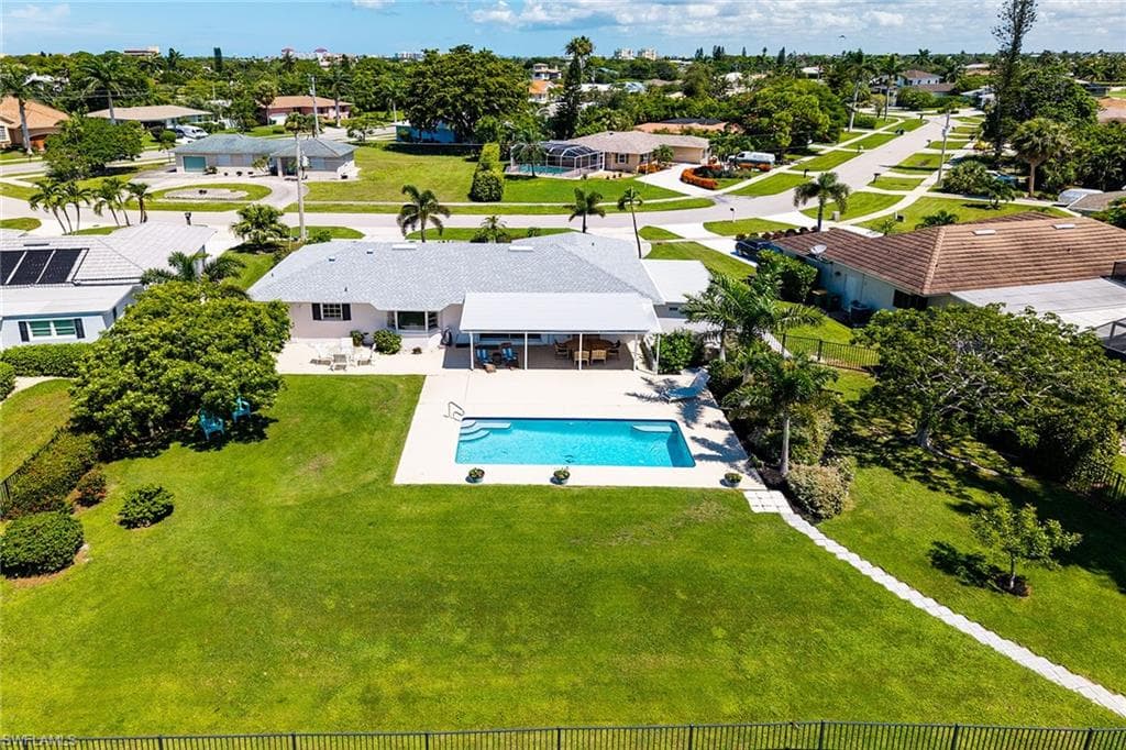 459 Echo Cir, Marco Island, FL 34145-44