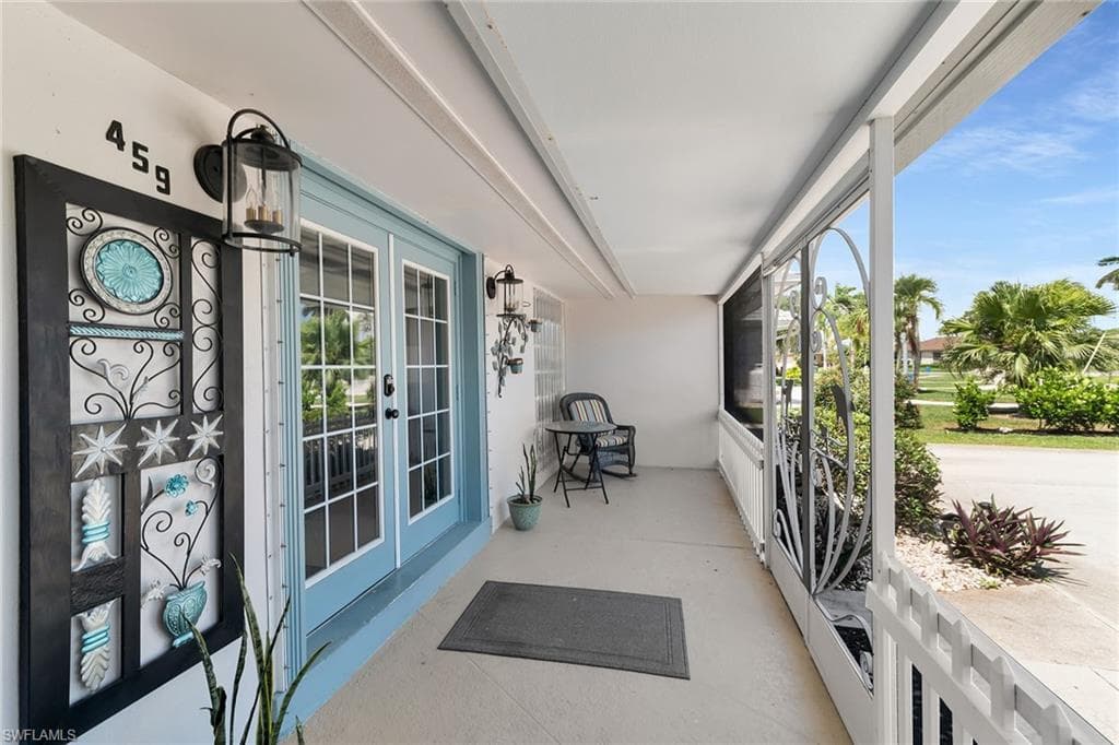 459 Echo Cir, Marco Island, FL 34145-4