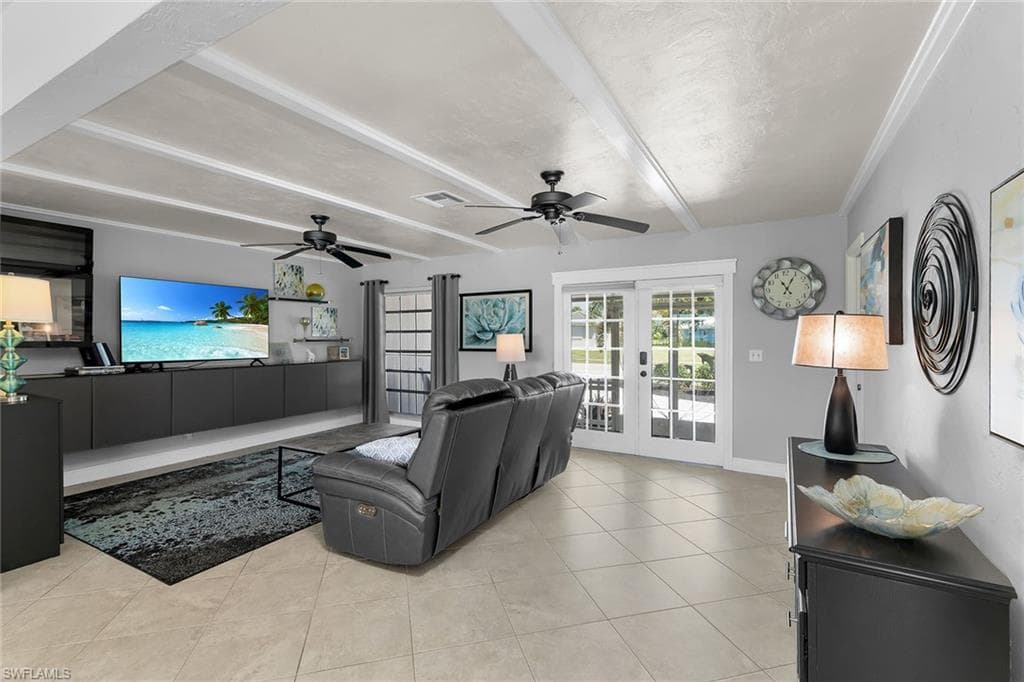 459 Echo Cir, Marco Island, FL 34145-7