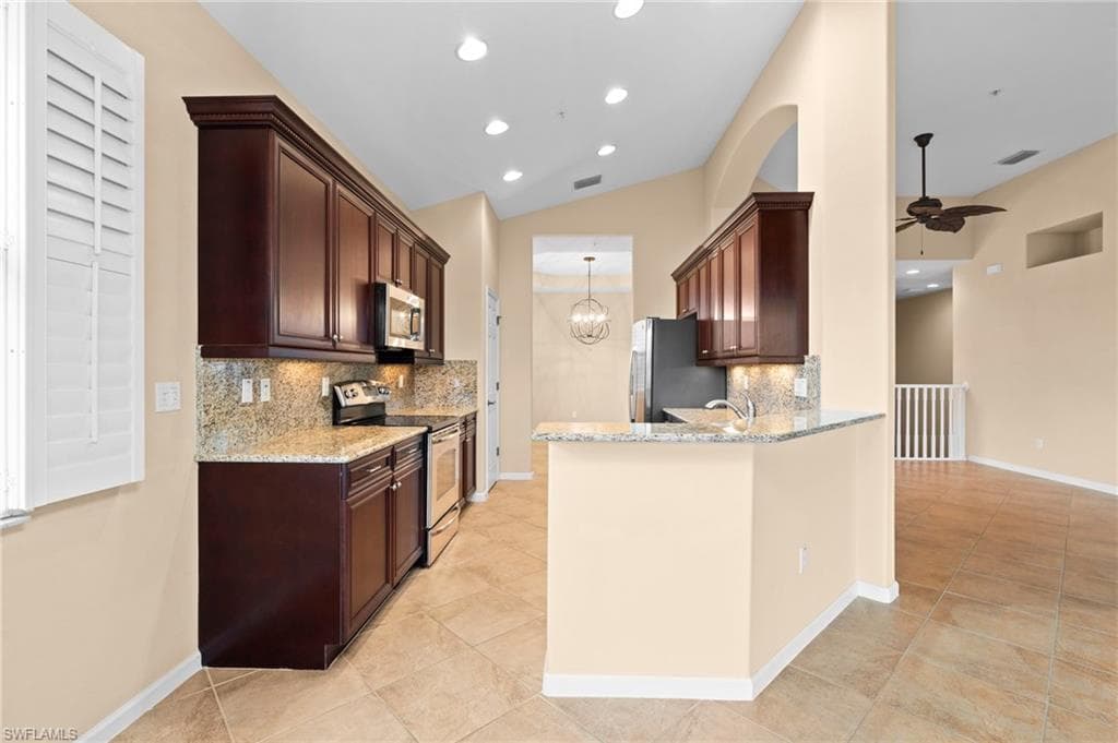 6689 Alden Woods Cir 202, Naples, FL 34113-13