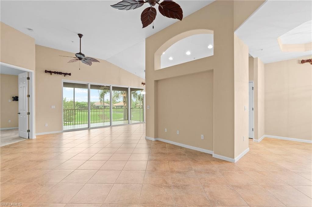 6689 Alden Woods Cir 202, Naples, FL 34113-14