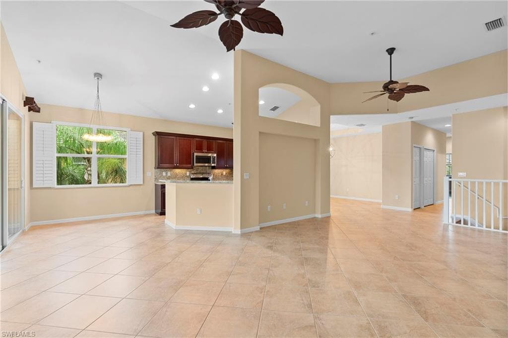 6689 Alden Woods Cir 202, Naples, FL 34113-15