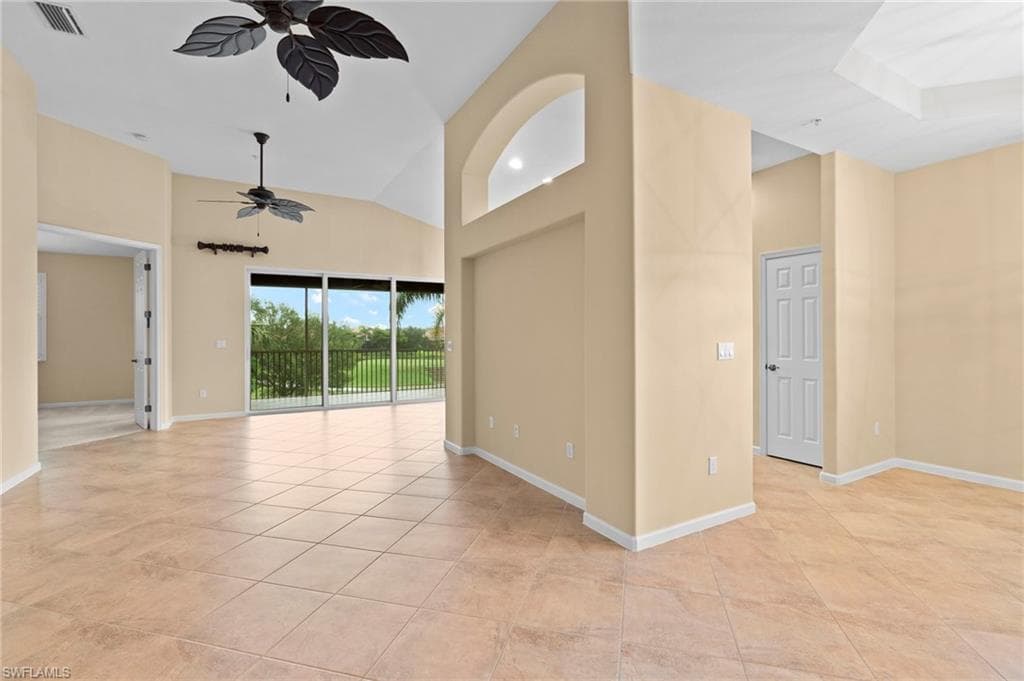 6689 Alden Woods Cir 202, Naples, FL 34113-18