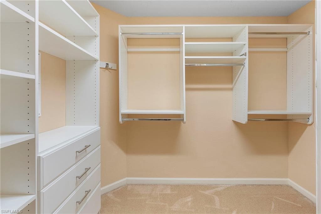 6689 Alden Woods Cir 202, Naples, FL 34113-25