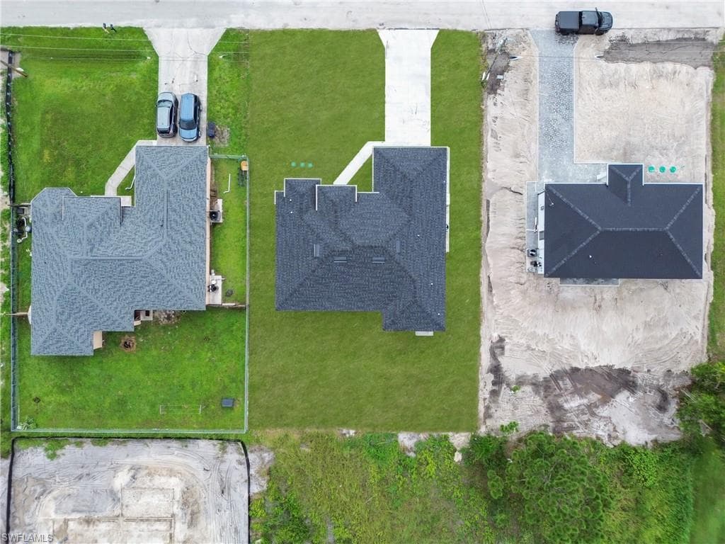 720 Castlestone Ave S, Lehigh Acres, FL 33974-33