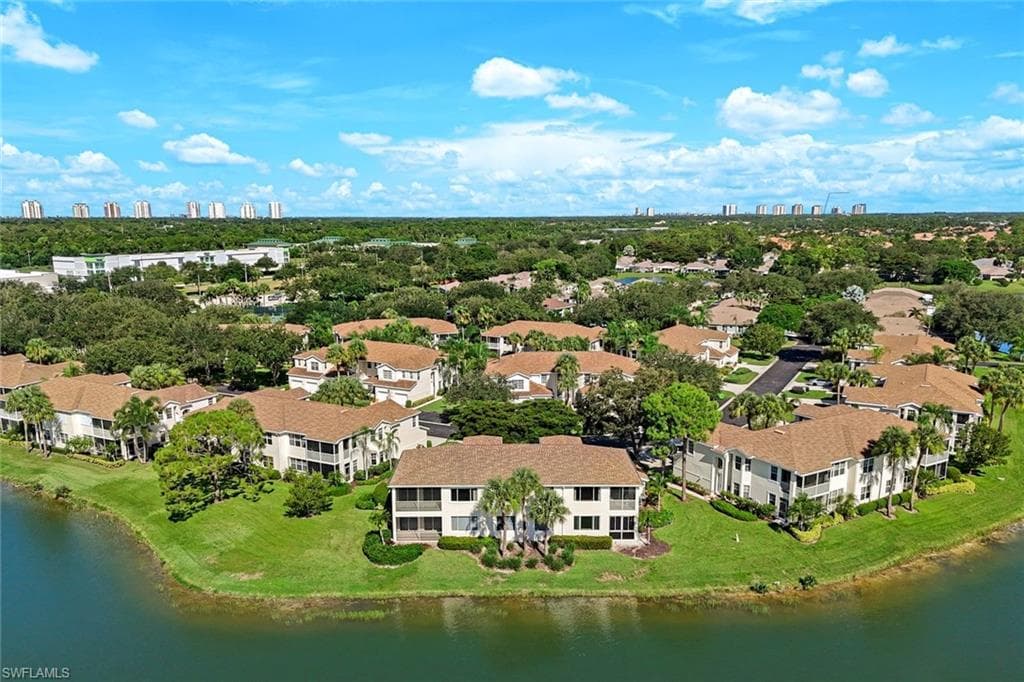 9630 Village View Blvd 202, Bonita Springs, FL 34135-3