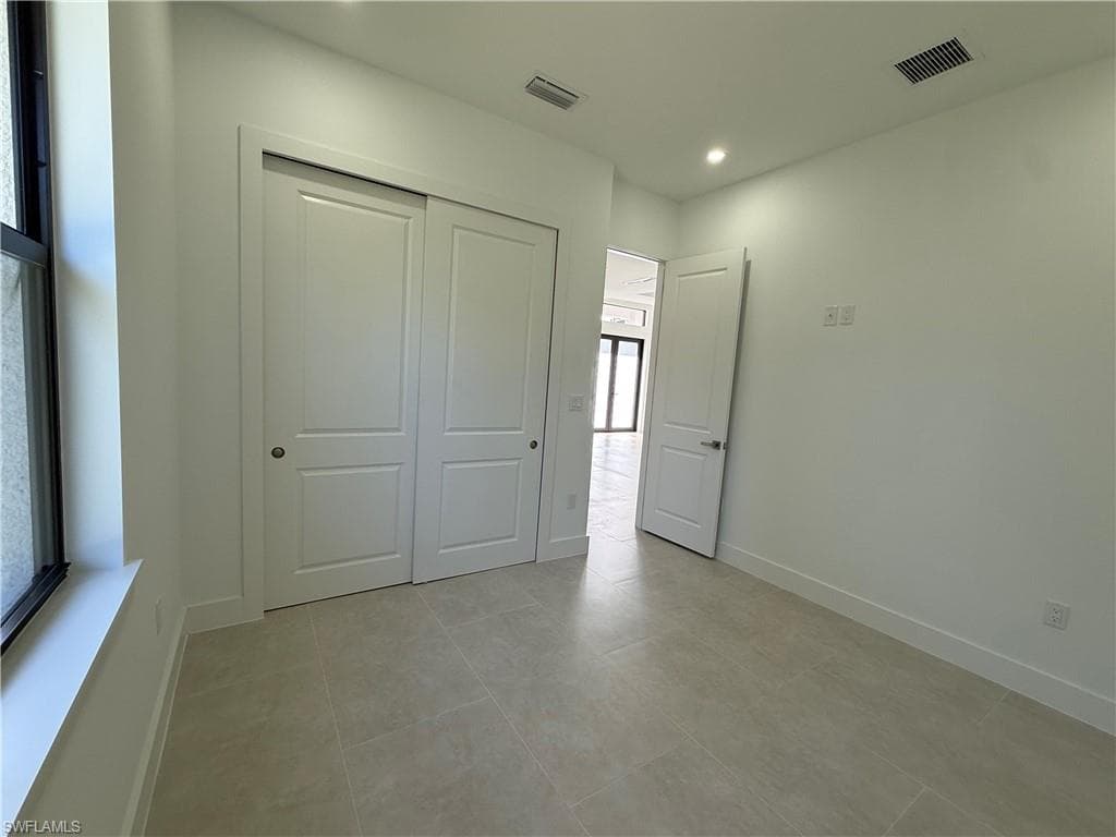 3224 37th Ave NE, Naples, FL 34120-13