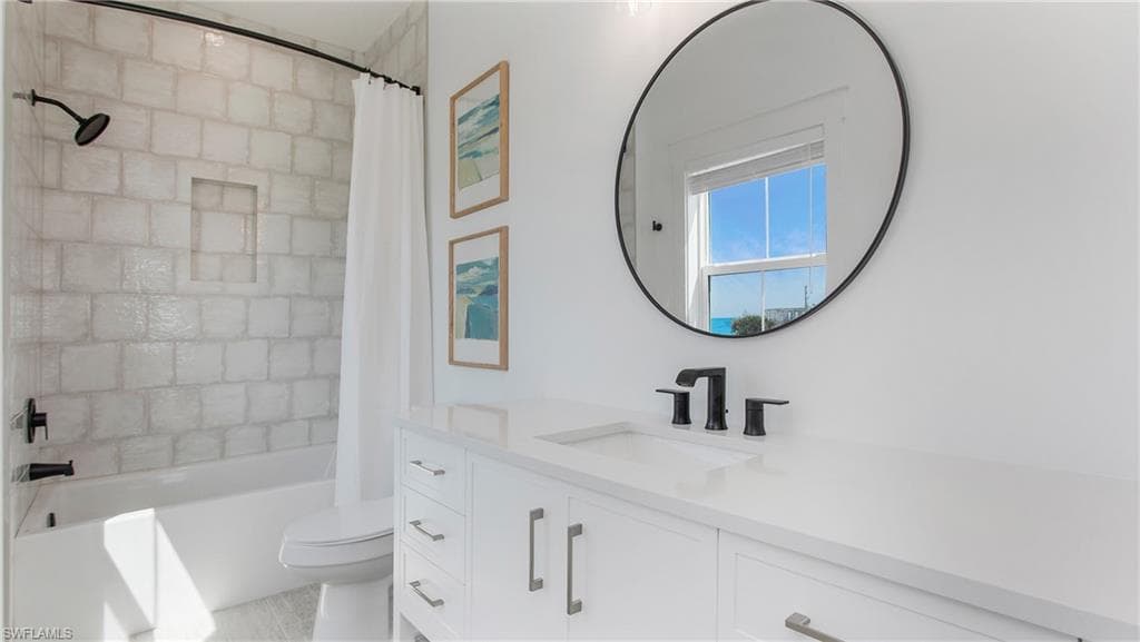 289 Lazy Way, Fort Myers Beach, FL 33931-29