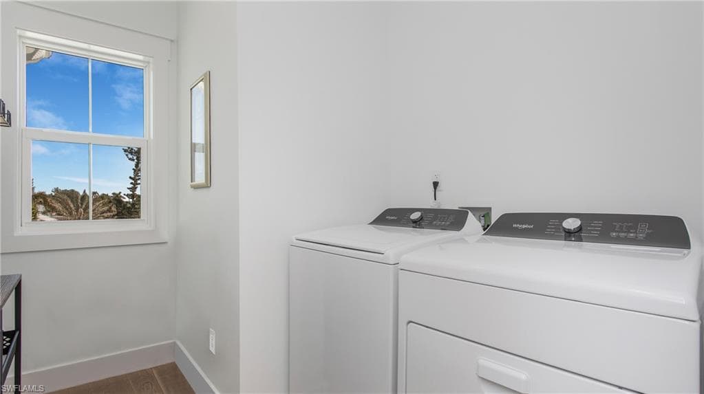 289 Lazy Way, Fort Myers Beach, FL 33931-30