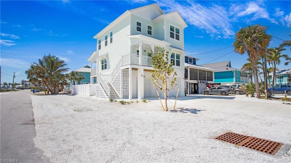 289 Lazy Way, Fort Myers Beach, FL 33931-39