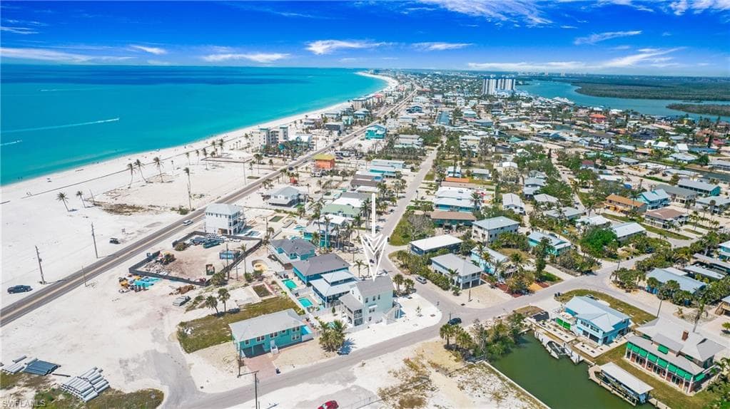 289 Lazy Way, Fort Myers Beach, FL 33931-5
