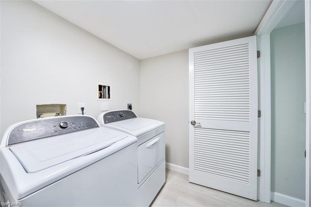 3655 Amberly Cir A107, Naples, FL 34112-17