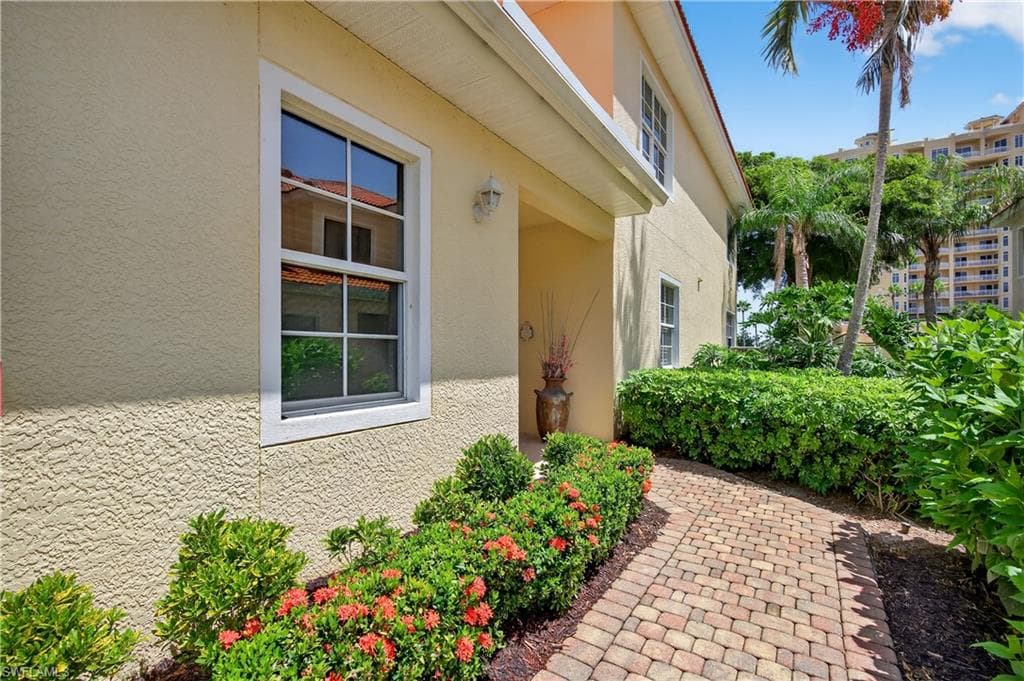 5957 Tarpon Gardens Cir 202, Cape Coral, FL 33914-2
