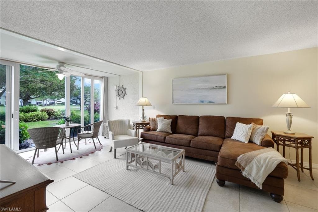 1086 Forest Lakes Dr 9107, Naples, FL 34105-12