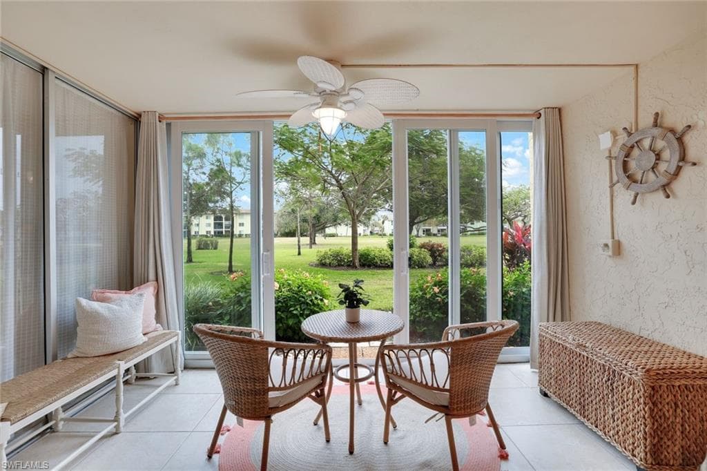 1086 Forest Lakes Dr 9107, Naples, FL 34105-1