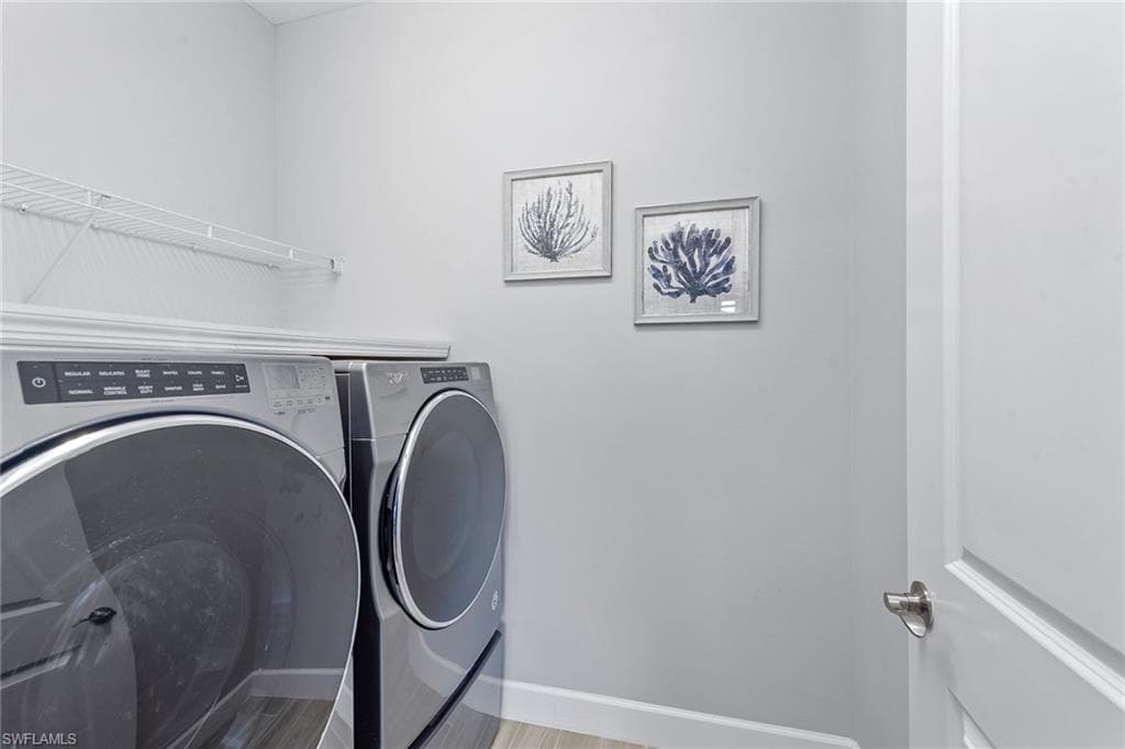 2740 Amaranda Ct, Naples, FL 34114-27