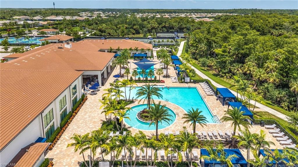 12445 Dahlia Ct, Naples, FL 34120-21