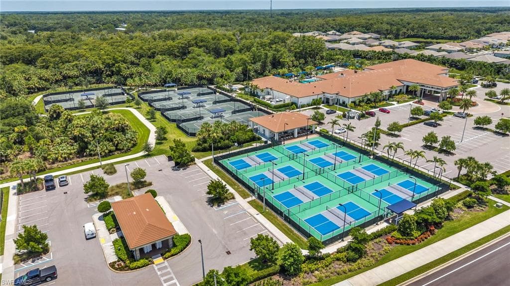 12445 Dahlia Ct, Naples, FL 34120-22