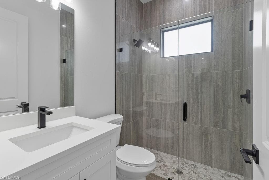 3696 35th Ave NE, Naples, FL 34120-16