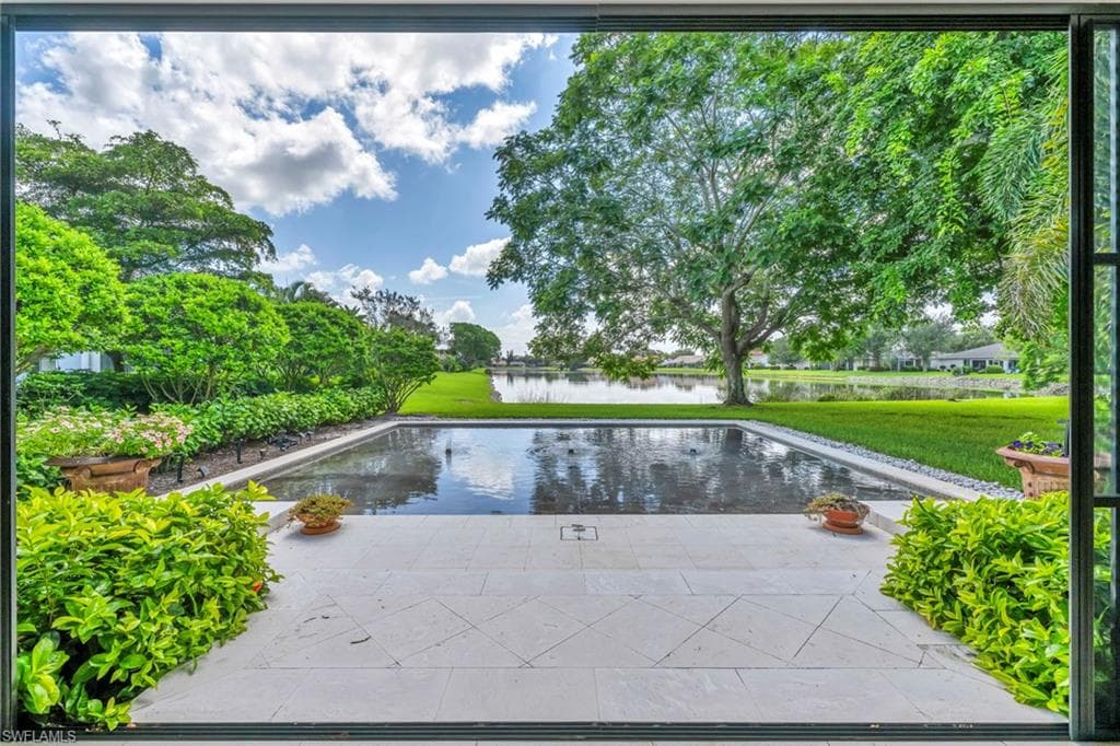 6908 Lone Oak Blvd, Naples, FL 34109-15
