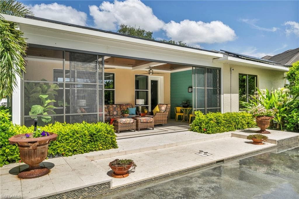 6908 Lone Oak Blvd, Naples, FL 34109-20