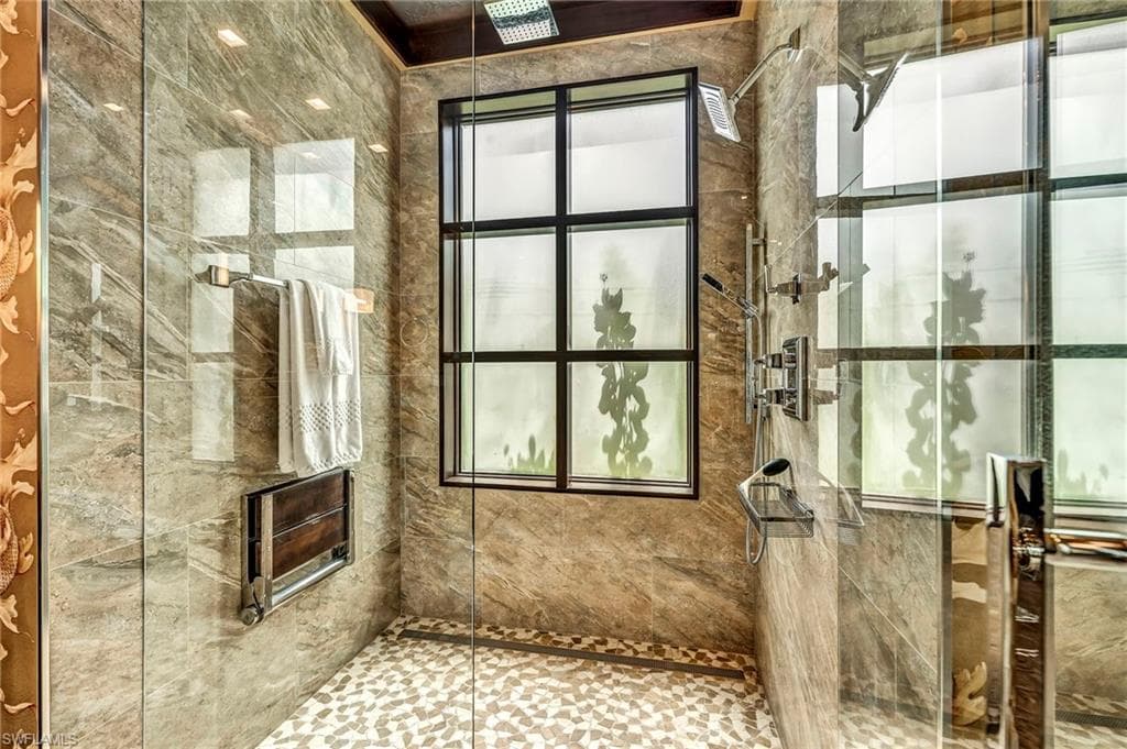 6908 Lone Oak Blvd, Naples, FL 34109-26