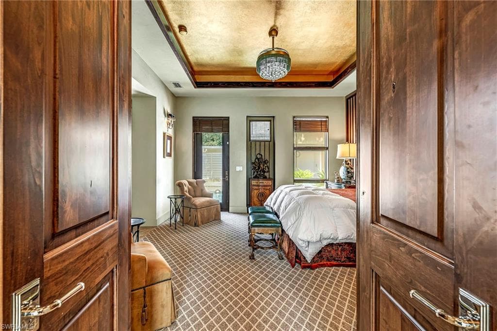 6908 Lone Oak Blvd, Naples, FL 34109-27