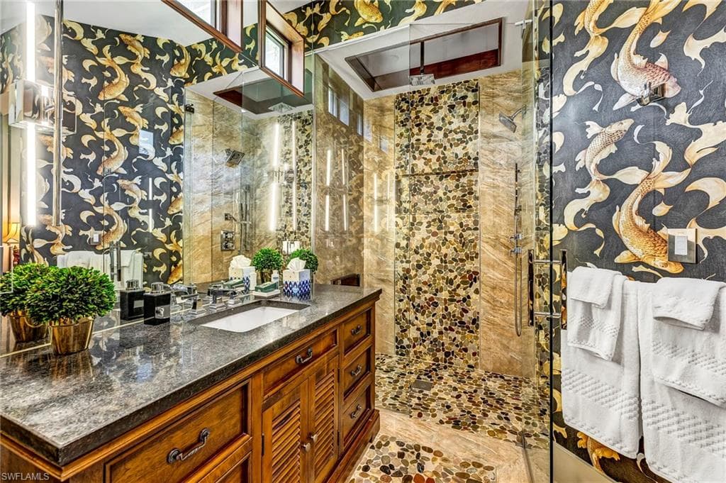 6908 Lone Oak Blvd, Naples, FL 34109-31