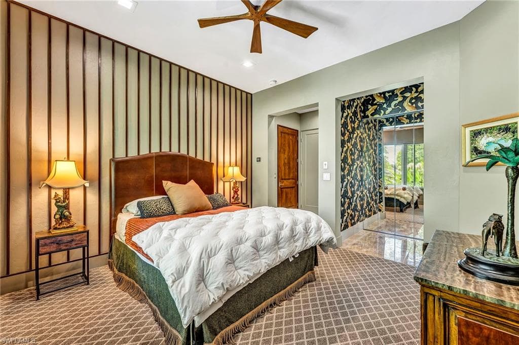 6908 Lone Oak Blvd, Naples, FL 34109-32