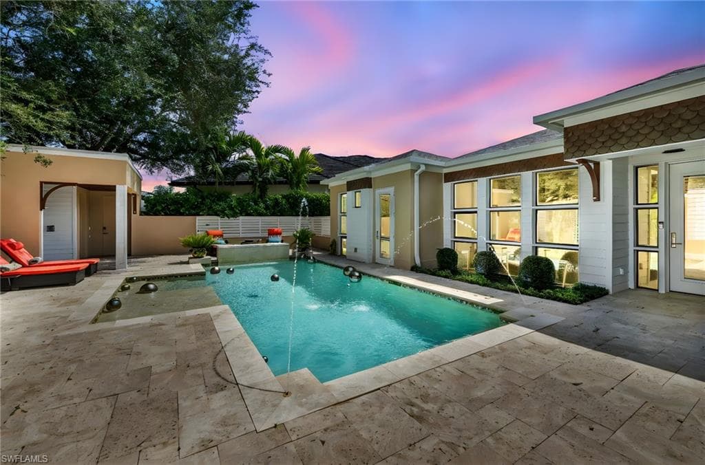 6908 Lone Oak Blvd, Naples, FL 34109-38