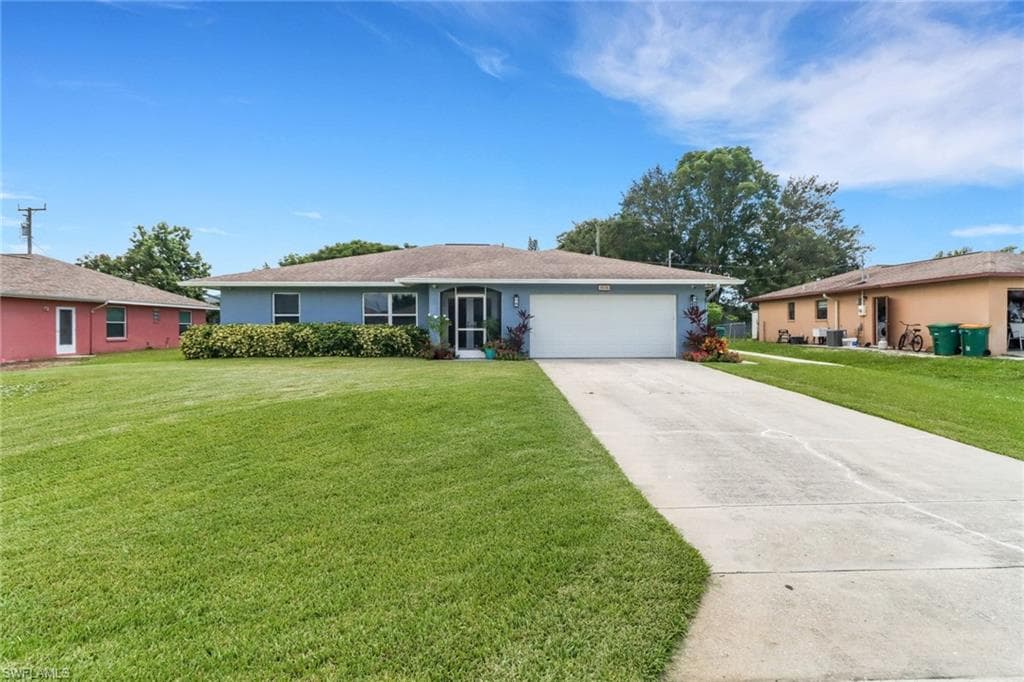 3036 42nd Ter SW, Naples, FL 34116-26