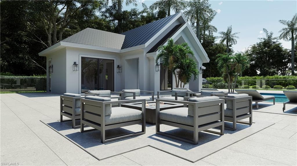 2145 Coach House Ln, Naples, FL 34105-3