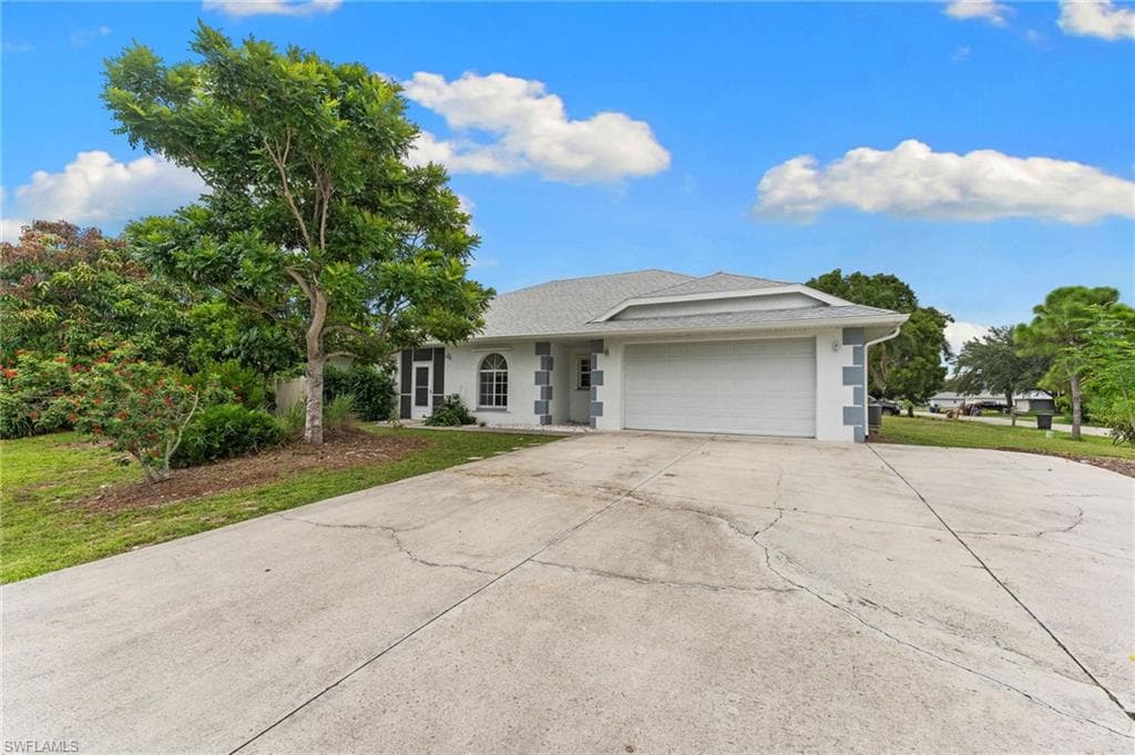 17568 Braddock Rd, Fort Myers, FL 33967-30