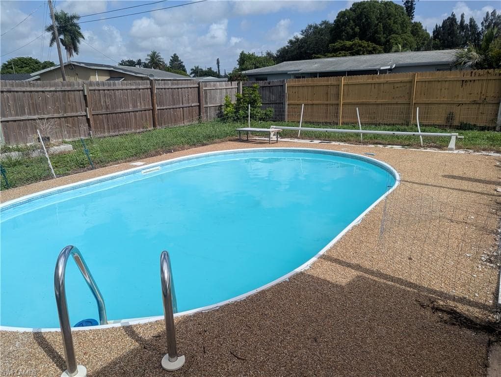 18165 Iris Rd, Fort Myers, FL 33967-9