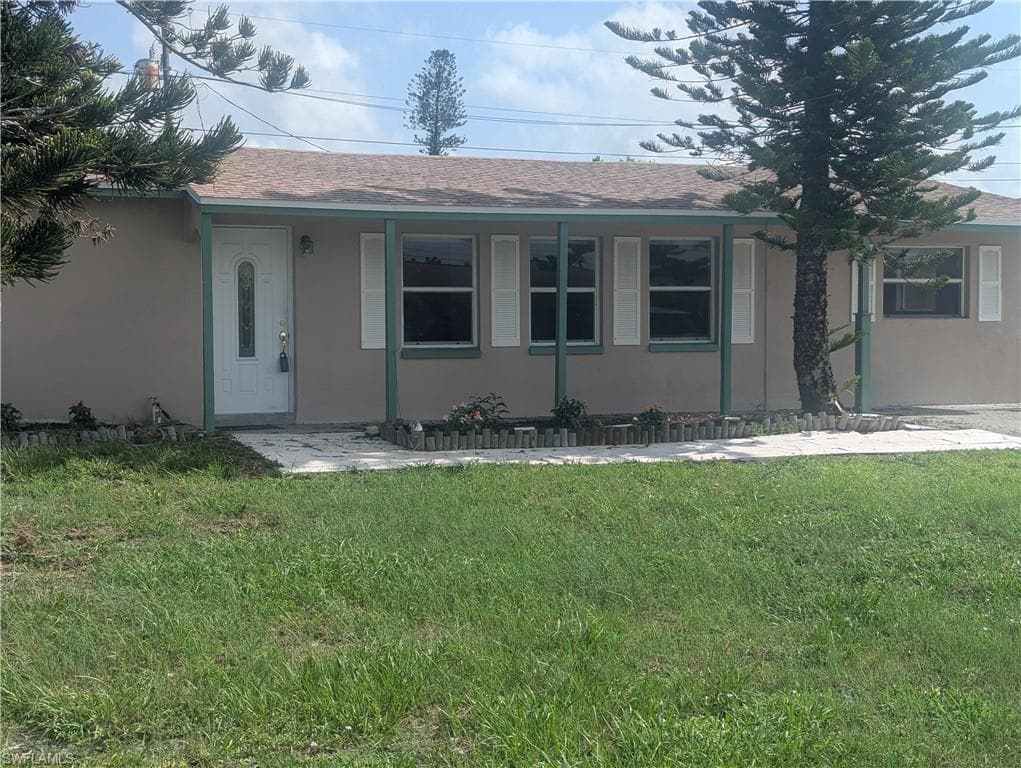 18165 Iris Rd, Fort Myers, FL 33967-3