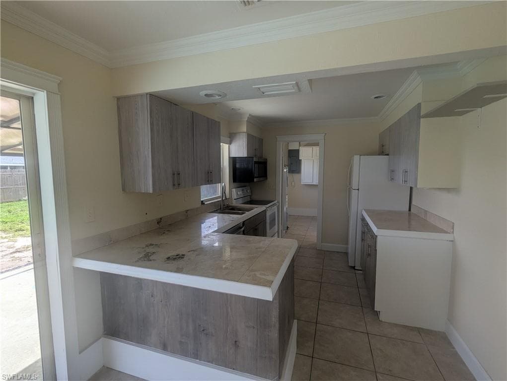 18165 Iris Rd, Fort Myers, FL 33967-7